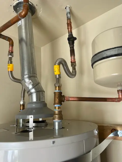 Water heater installation and plumbing repair in Kirby Woods